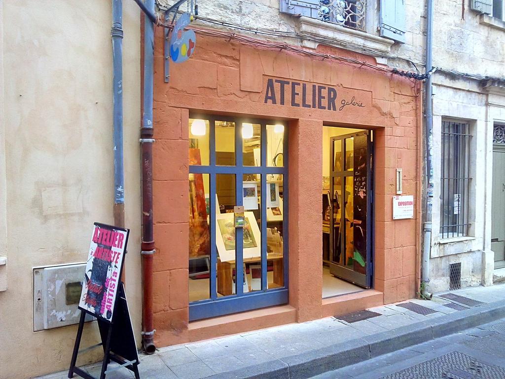Le Nid Des Arenes Apartment Arles Ruang foto
