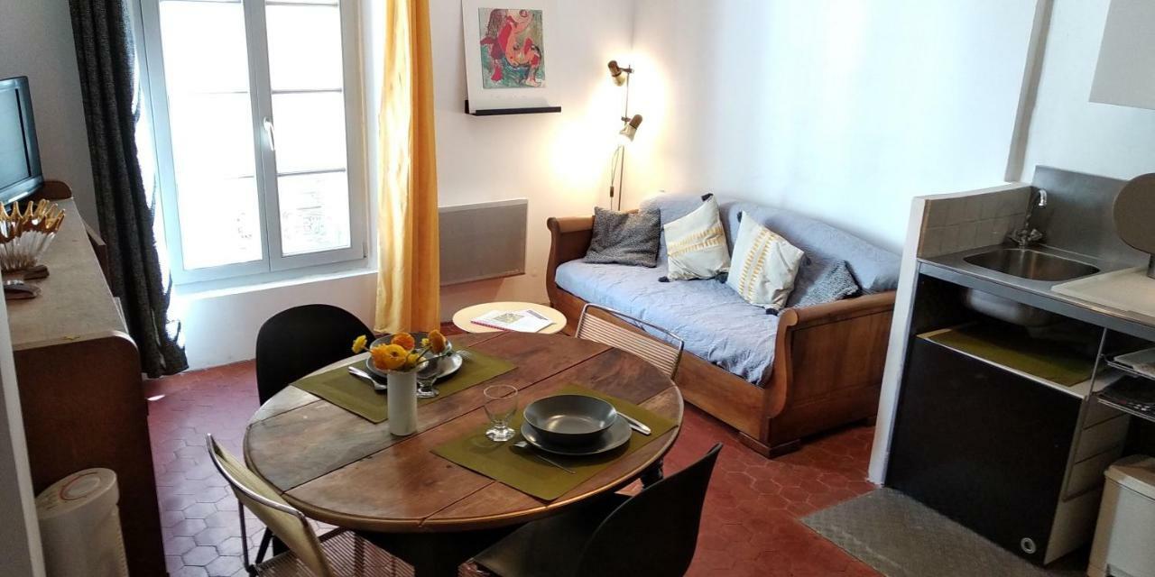 Le Nid Des Arenes Apartment Arles Bagian luar foto