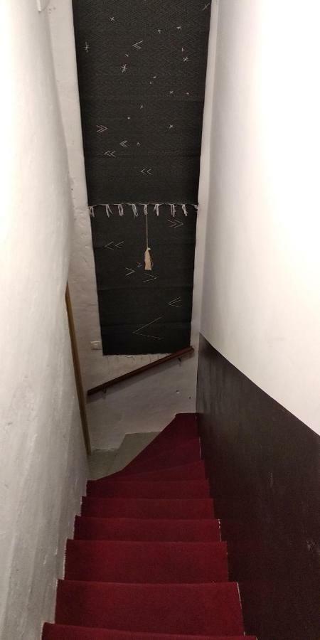 Le Nid Des Arenes Apartment Arles Bagian luar foto