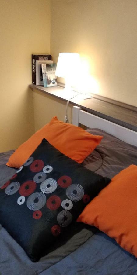 Le Nid Des Arenes Apartment Arles Bagian luar foto
