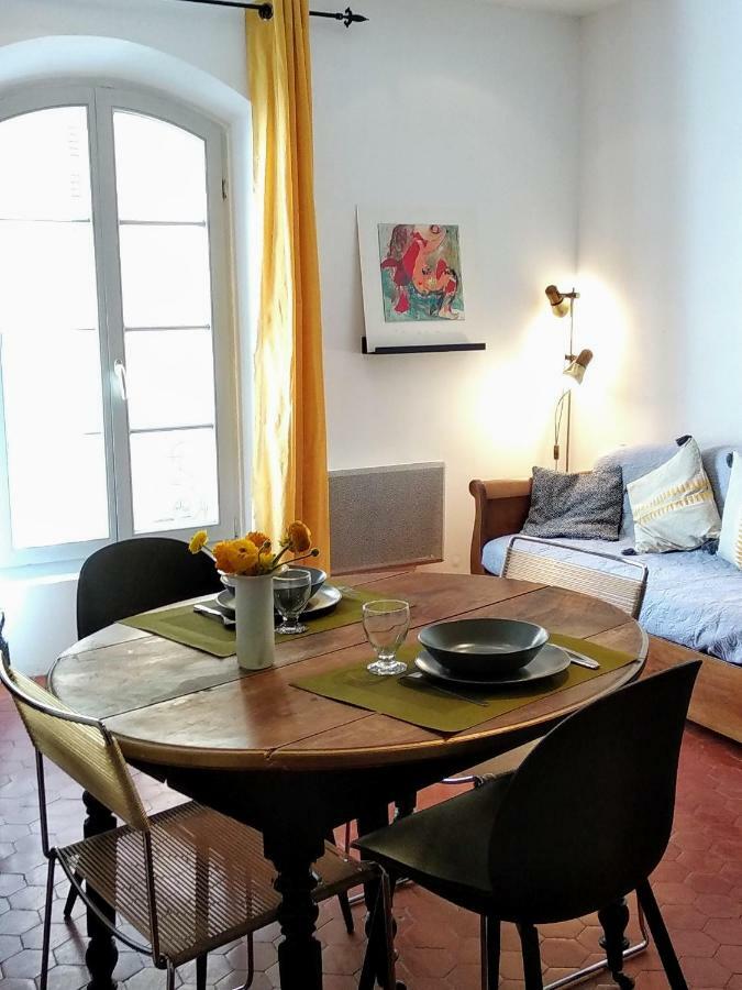 Le Nid Des Arenes Apartment Arles Bagian luar foto